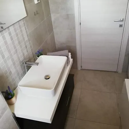 Appartement Kuca Za Odmor Vojak Pula